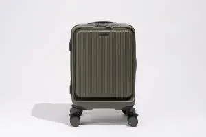 トラベルキャリーケースの写真撮影実績（日用雑貨）